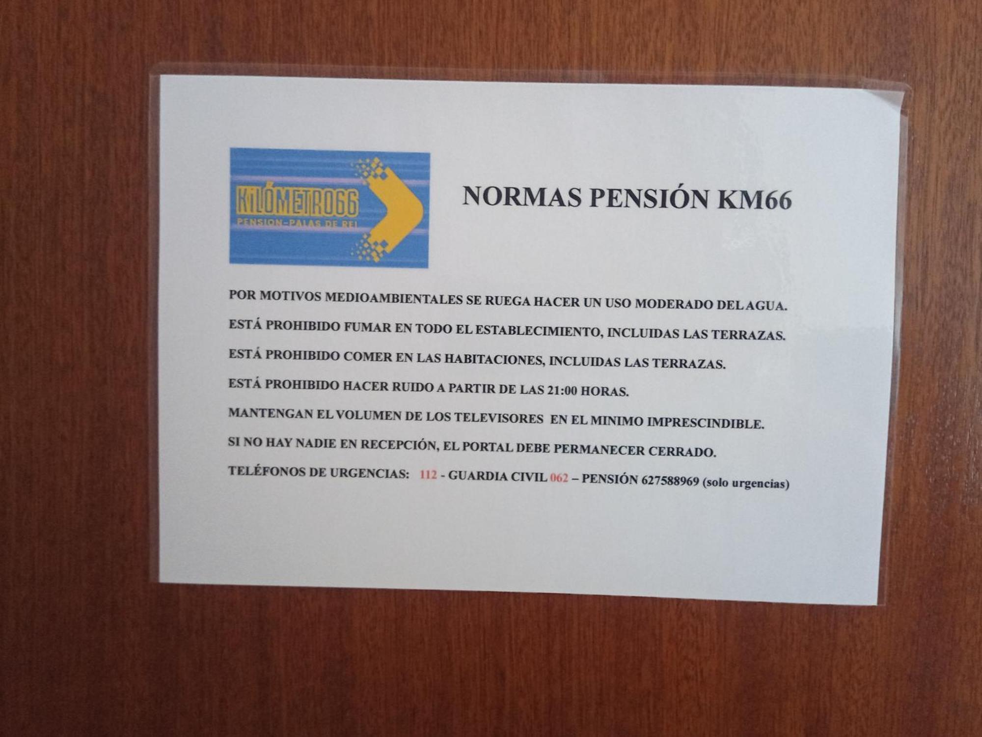 Pension Km66 Palas De Rei Palas de Rei Exterior foto
